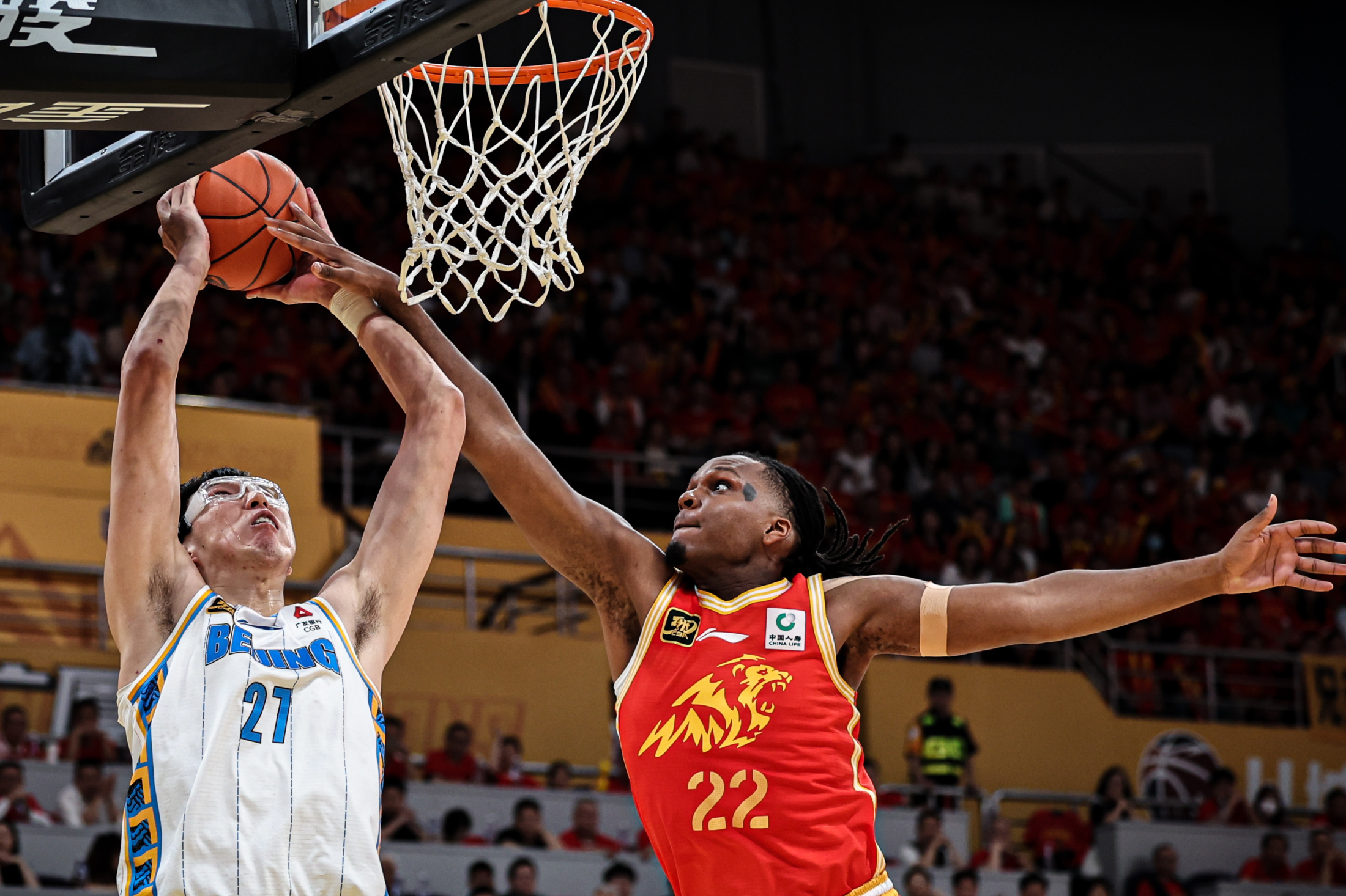 关于犹他爵士训练开放日，赛后单刀错失引欢呼，NBA常规赛在即，纪律约束更严格的信息