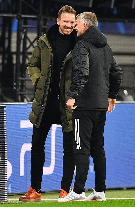 太狠了！利物浦防线松动备战NBA季后赛今夜纽约尼克斯调整名单以备德甲，库里关键时刻官方发布新规的简单介绍九游娱乐